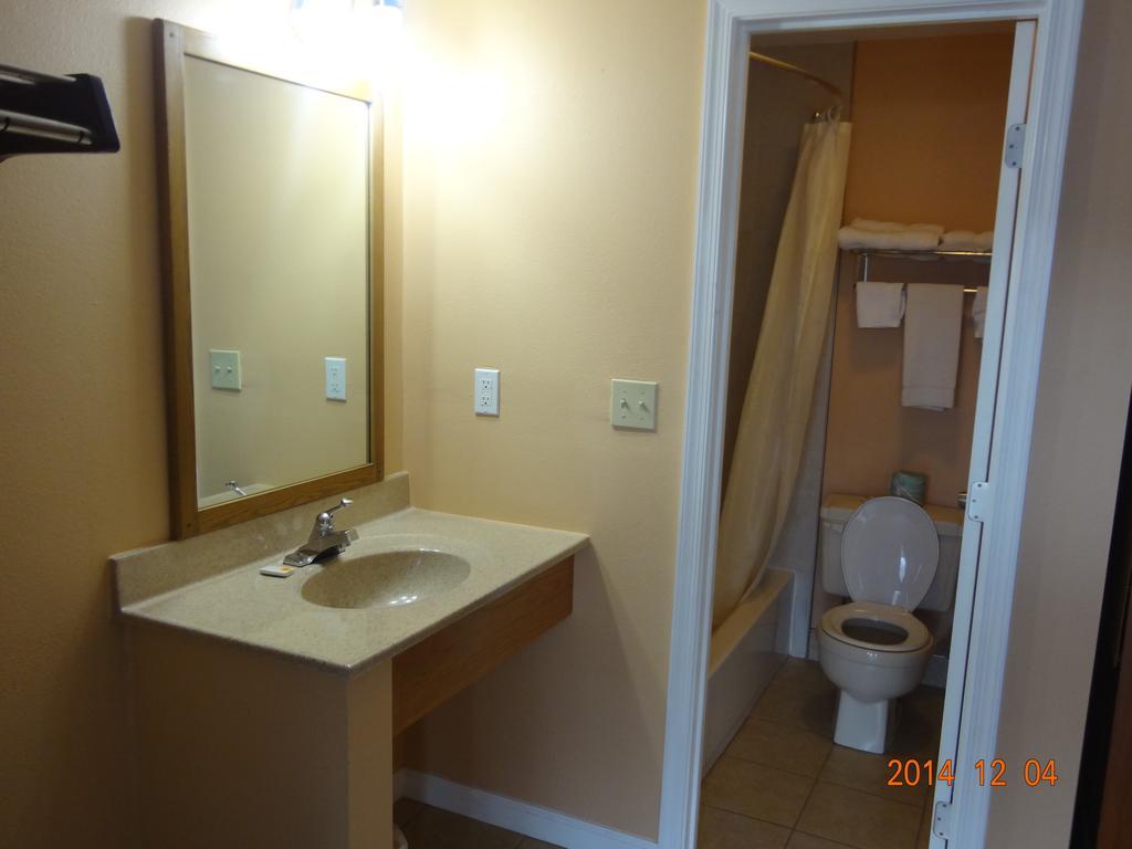 Budget Inn Lynchburg And Bedford Goode Oda fotoğraf