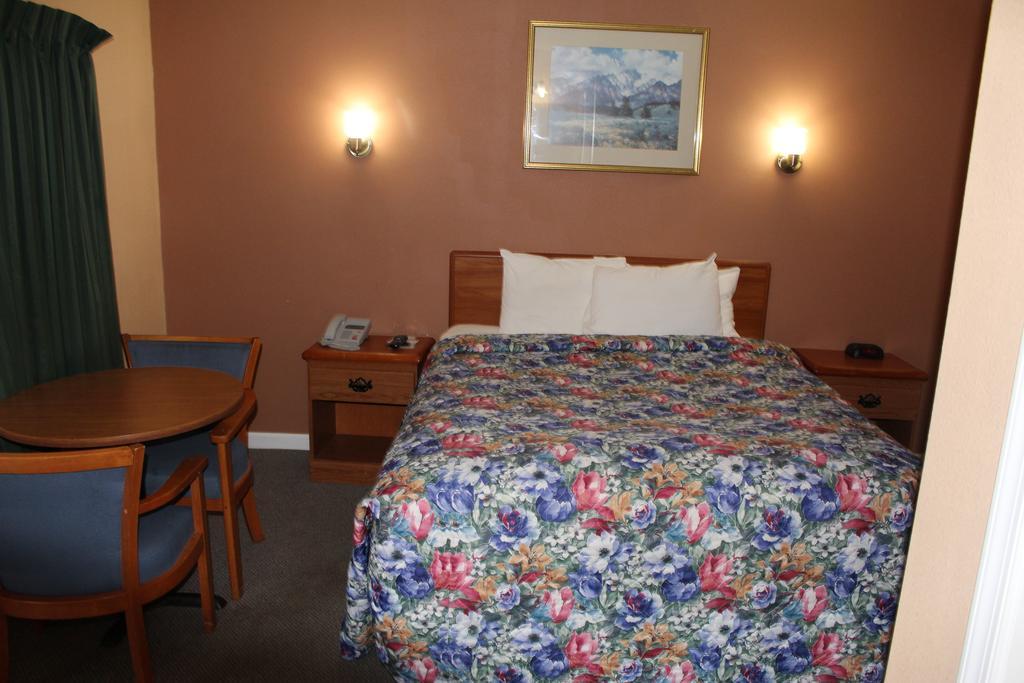 Budget Inn Lynchburg And Bedford Goode Oda fotoğraf