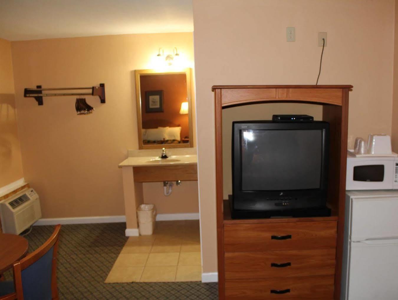 Budget Inn Lynchburg And Bedford Goode Dış mekan fotoğraf